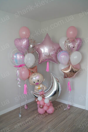 Девочка на месяце с шарами (вариант 2) из воздушных шаров
