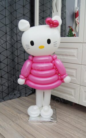 Hello Kitty из воздушных шаров