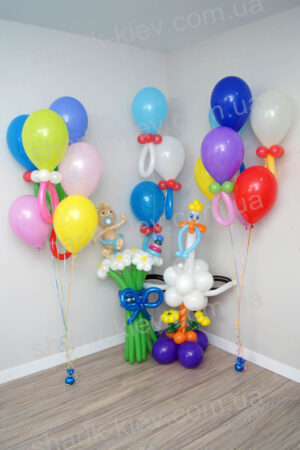 Оформление комнаты новорожденного (вариант 1) из воздушных шаров