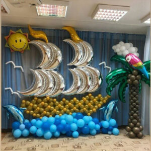 Оформление детского садика Кораблик с рыбками из воздушных шаров