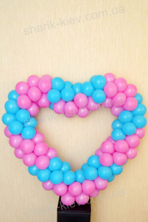 Сердце цветное из воздушных шаров