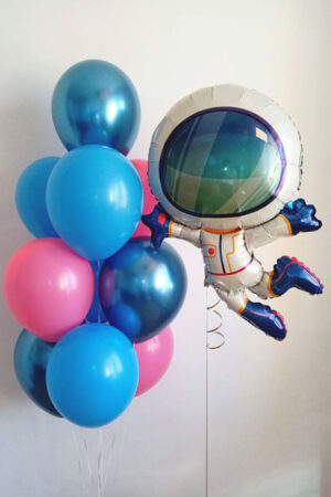 Облако из шаров Астронавт